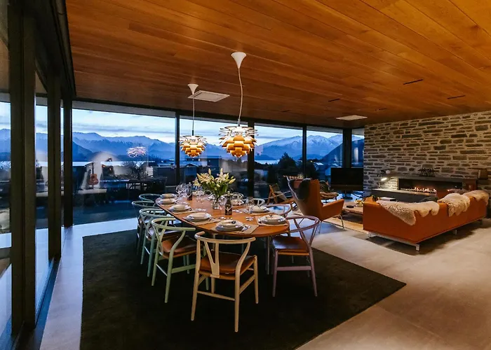 Ridgecrest - Sleeps 12 - Mountain Views Villa
