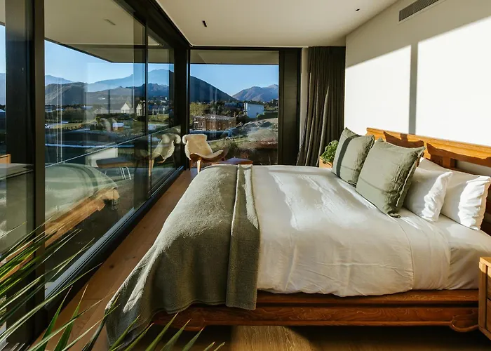 Ridgecrest - Sleeps 12 - Mountain Views Villa *