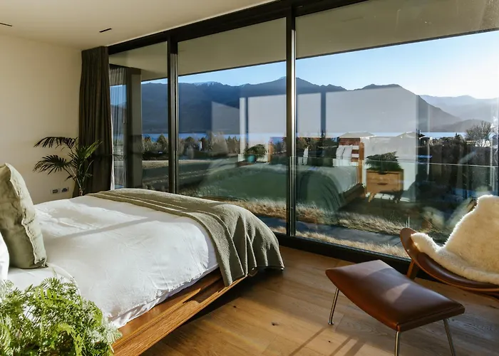 Villa Ridgecrest - Sleeps 12 - Mountain Views