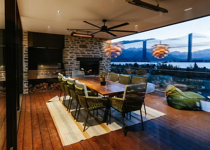 Ridgecrest - Sleeps 12 - Mountain Views