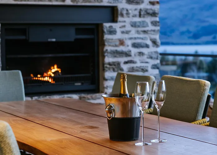 Ridgecrest - Sleeps 12 - Mountain Views Wanaka