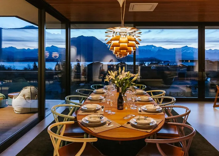 Villa Ridgecrest - Sleeps 12 - Mountain Views *